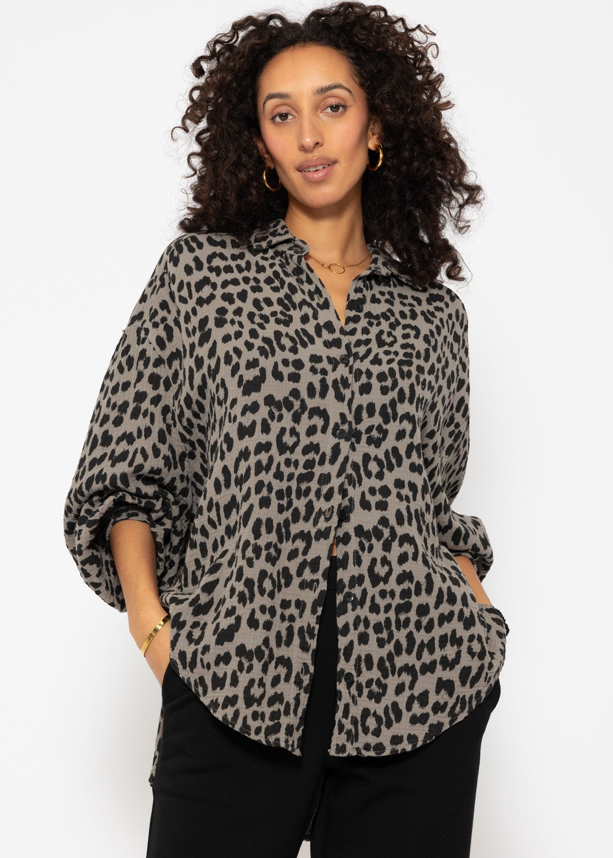Oversize muslin blouse with leo print - taupe