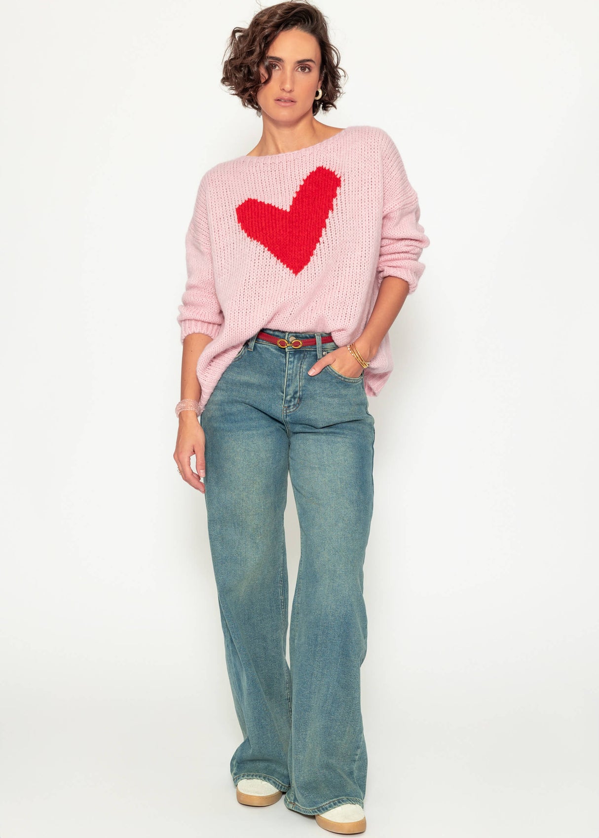 Oversize Pullover mit rotem Herz - rosa