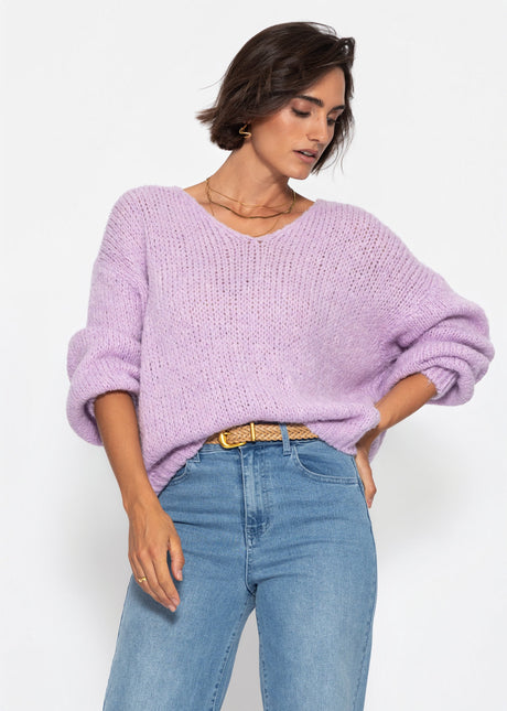 Oversize Pullover mit V-Ausschnitt  - lavendel von SASSYCLASSY