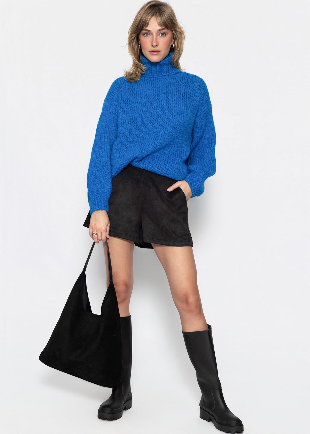 Oversize Rollkragenpullover - blau