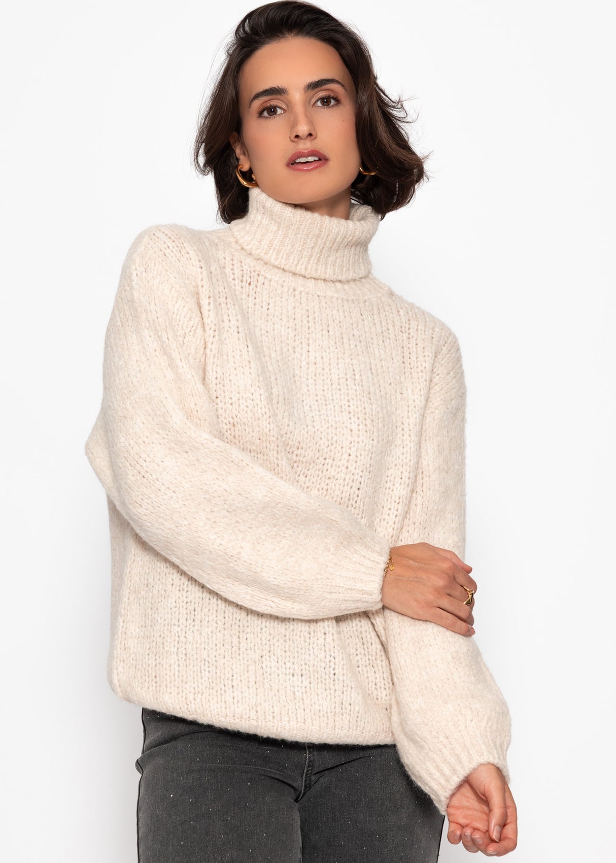 Oversized turtleneck sweater - light beige