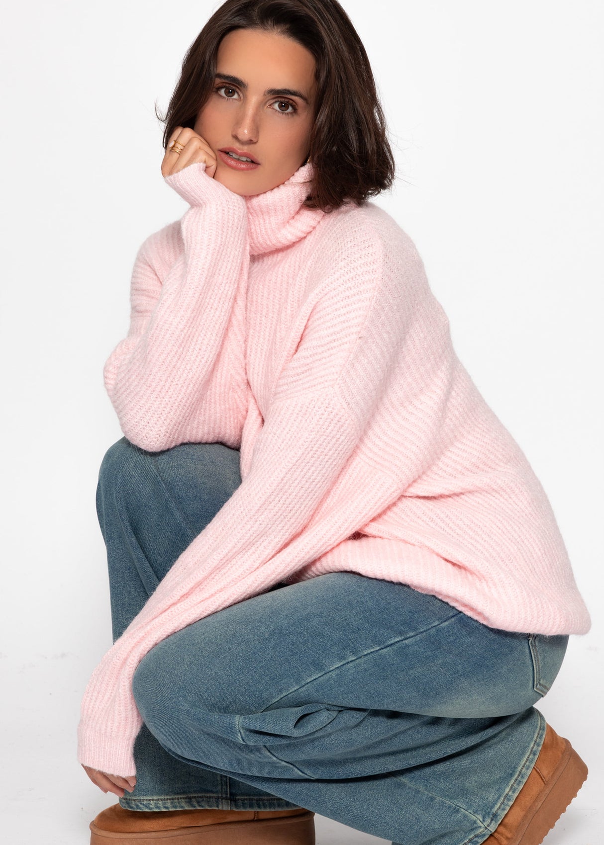 Oversize turtleneck sweater - pink
