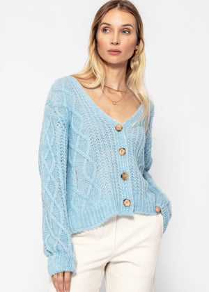 Oversize Strickjacke mit Zopfmuster - hellblau