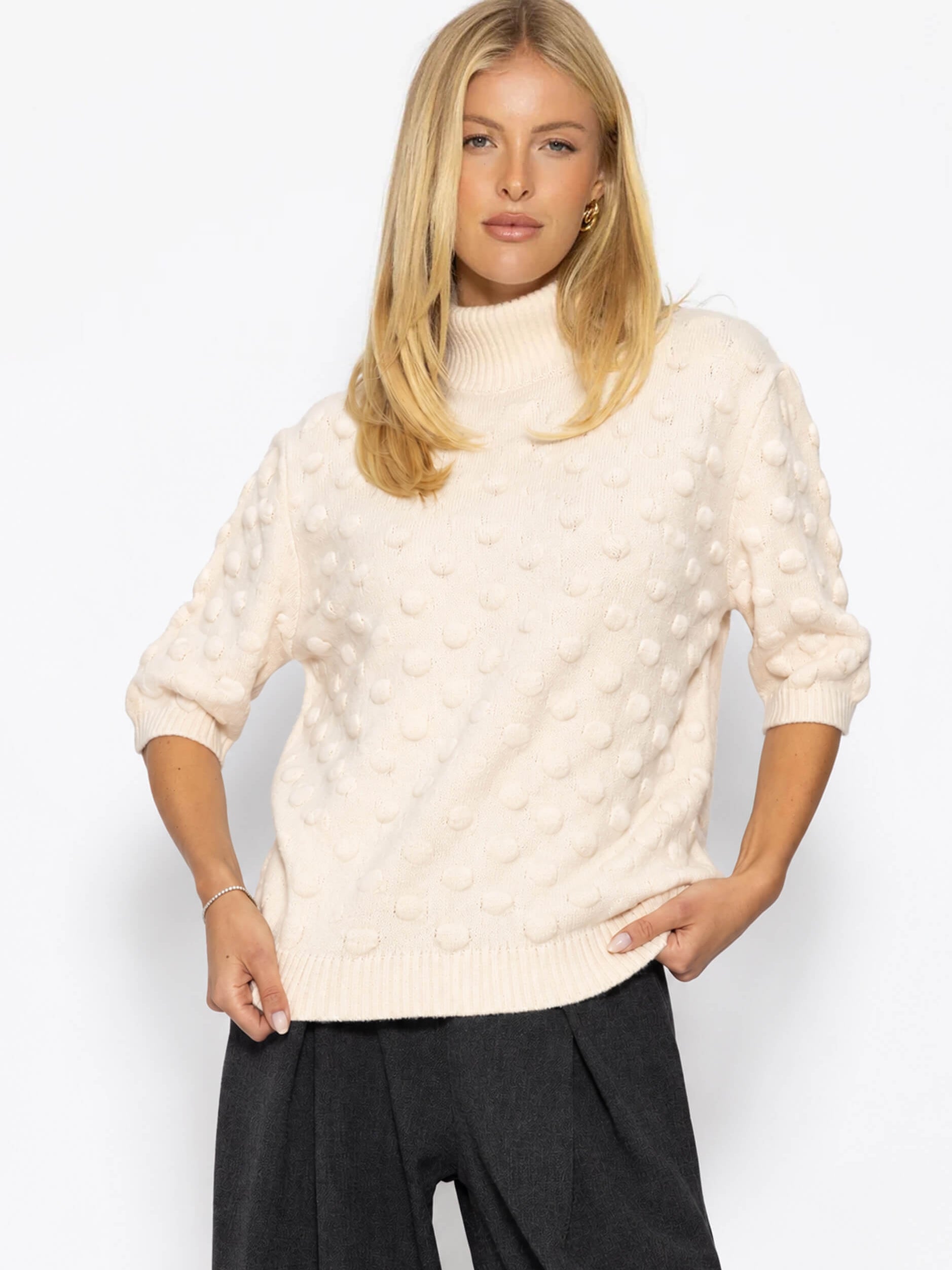 Oversized Kurzarmpullover mit Noppenstruktur - offwhite