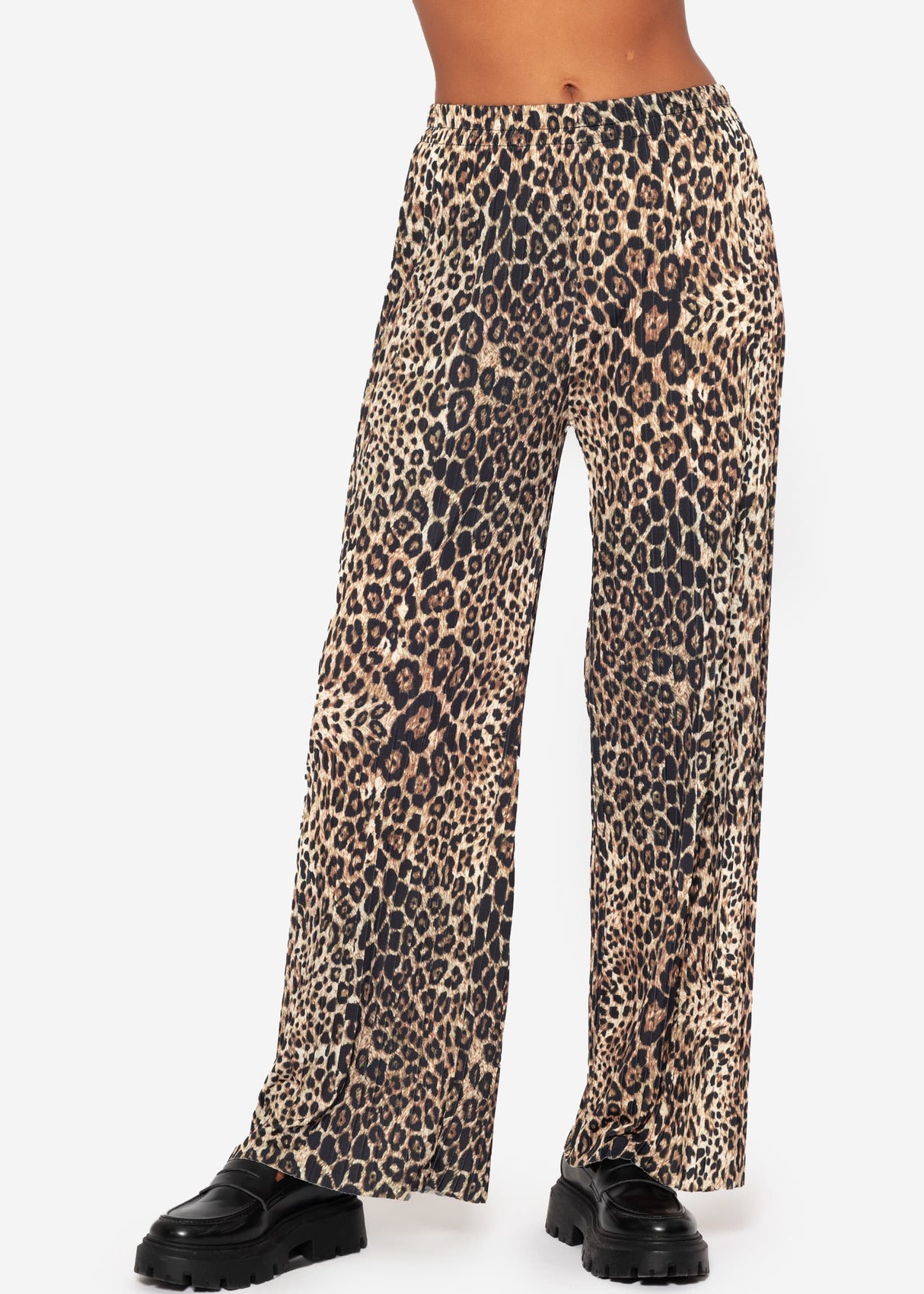 Pleated trousers with leopard print - beige