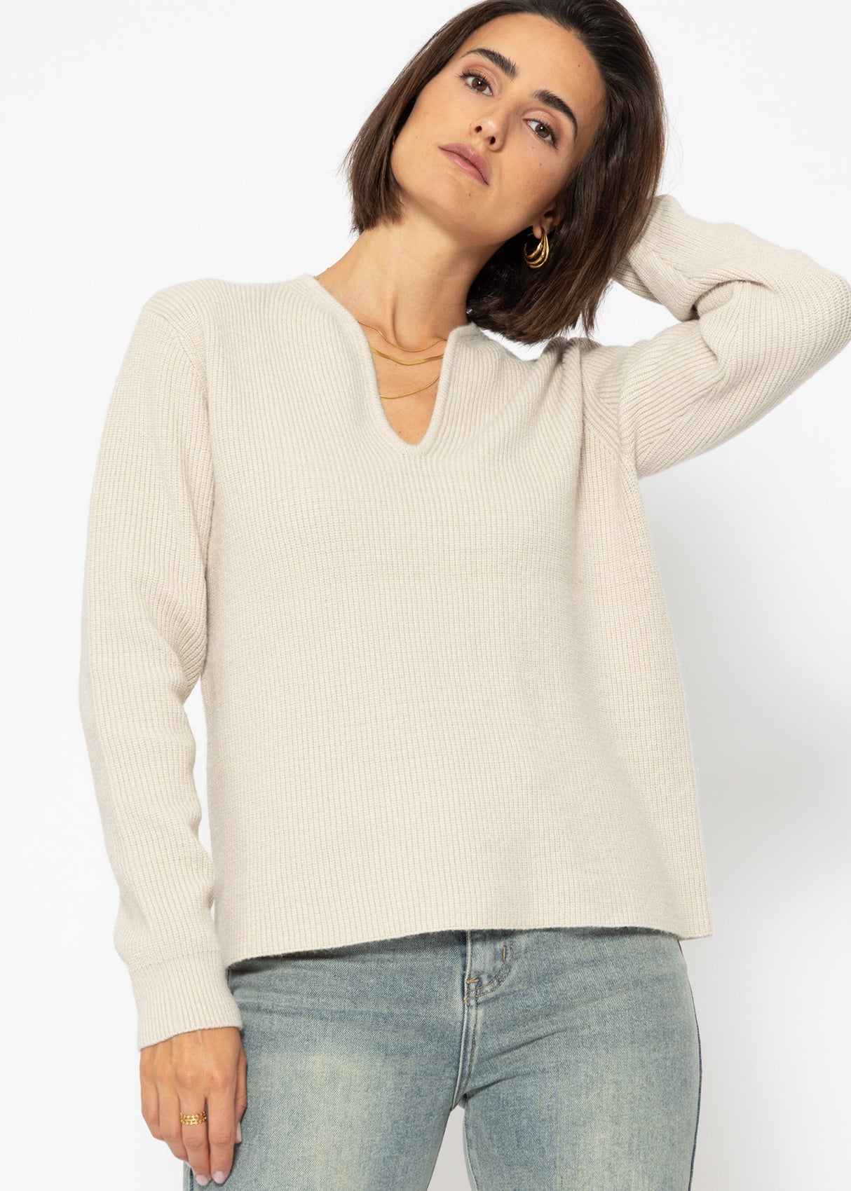 Sweater with accentuated V-neck - beige