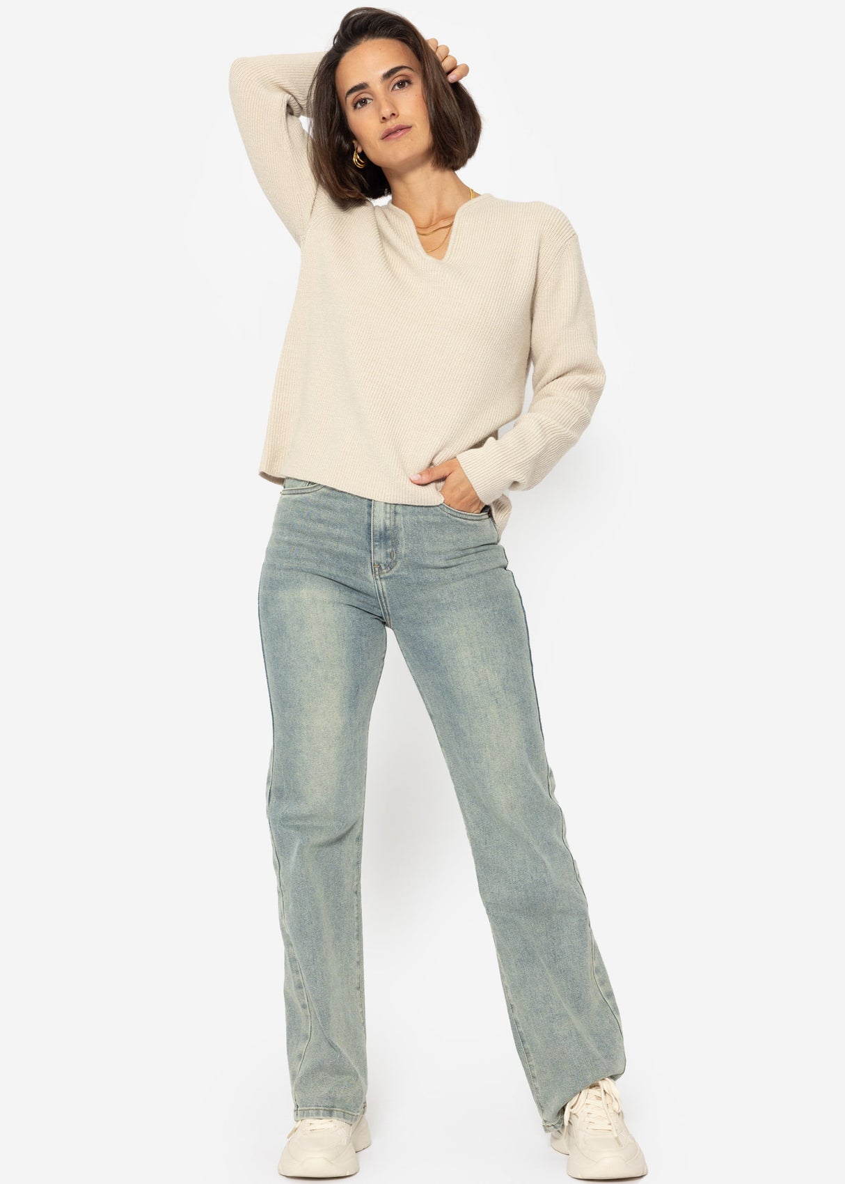 Sweater with accentuated V-neck - beige