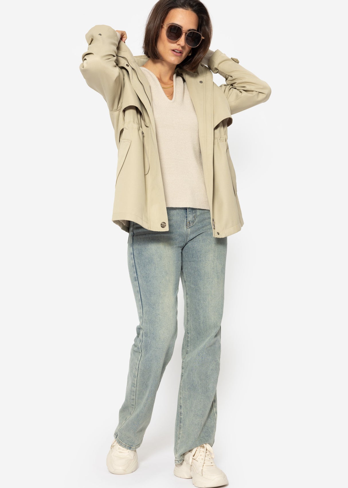 Sweater with accentuated V-neck - beige