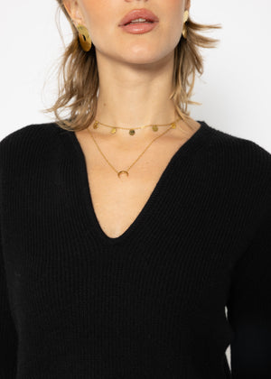 Sweater with accentuated V-neck - black