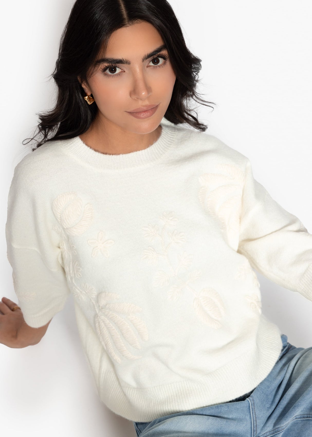Sweater with floral embroidery - off-white