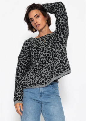 Pullover mit Leo-Muster - hellgrau