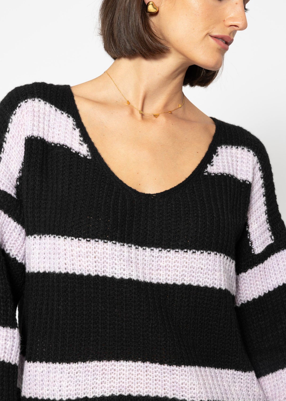 Pullover mit Streifen und V-Ausschnitt - schwarz-lila
