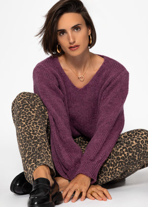 V-neck sweater - plum