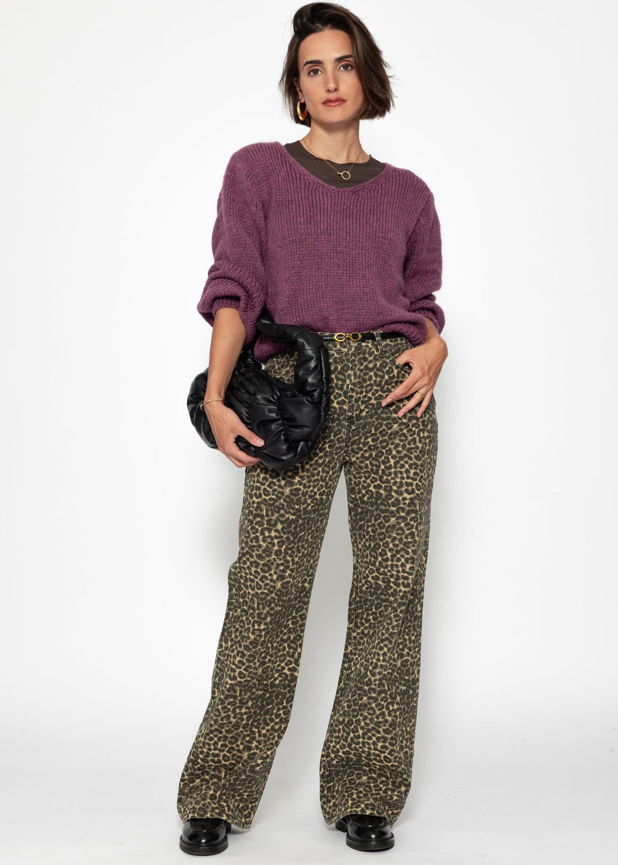 V-neck sweater - plum