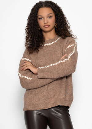 Sweater with decorative stitching - brown