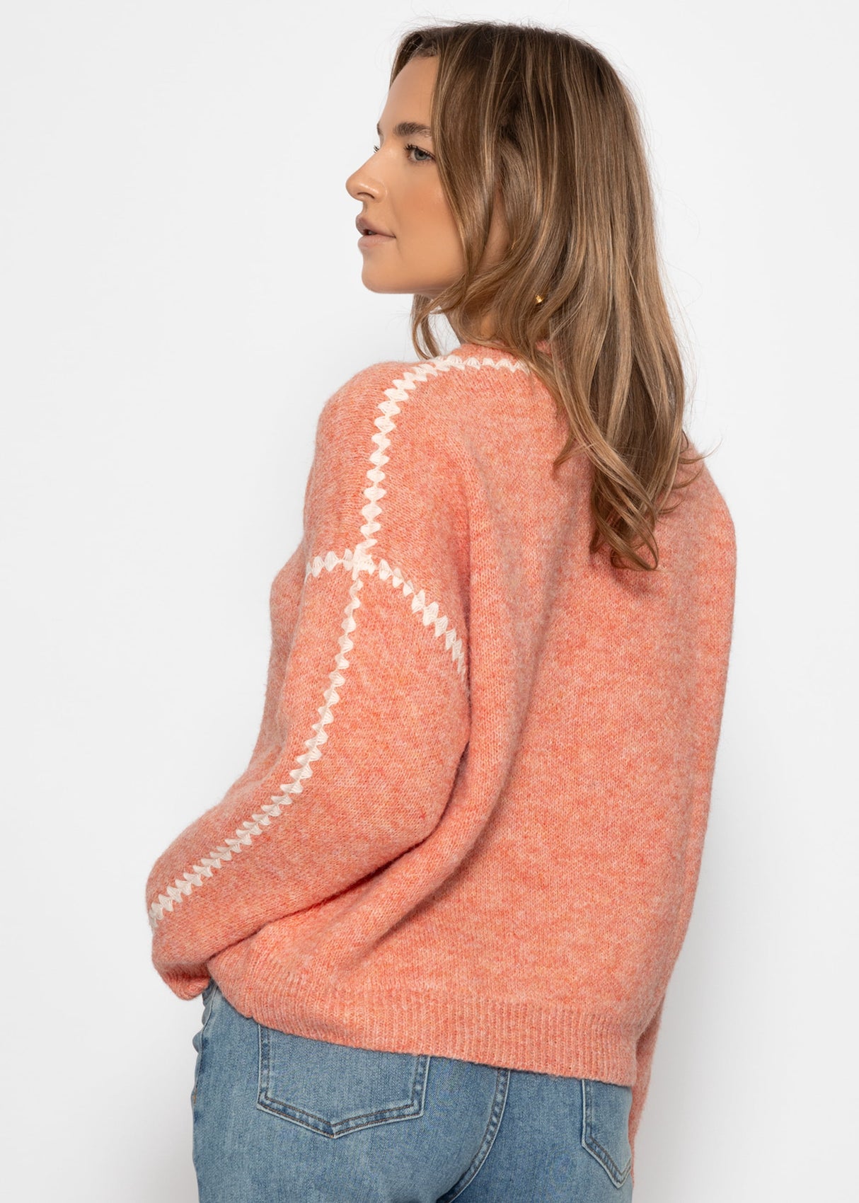 Pullover mit Ziernähten - lachs