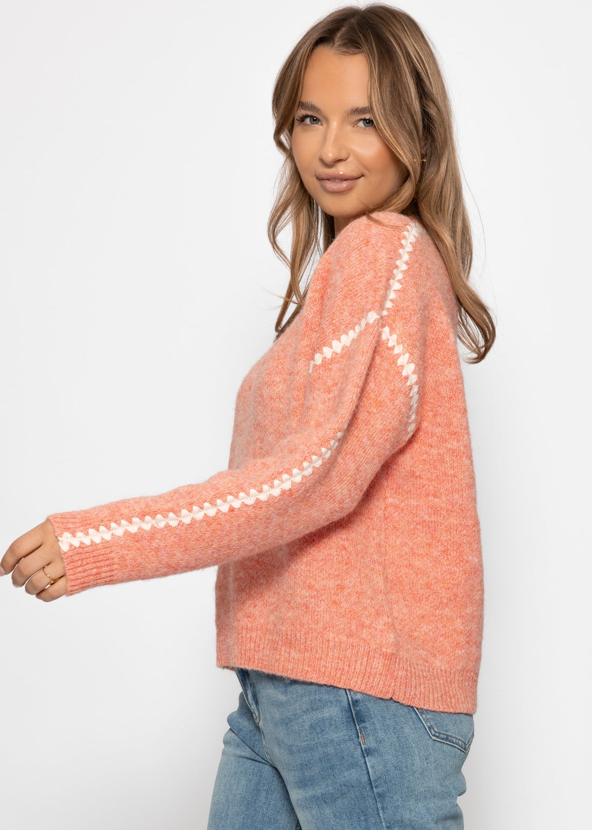 Pullover mit Ziernähten - lachs