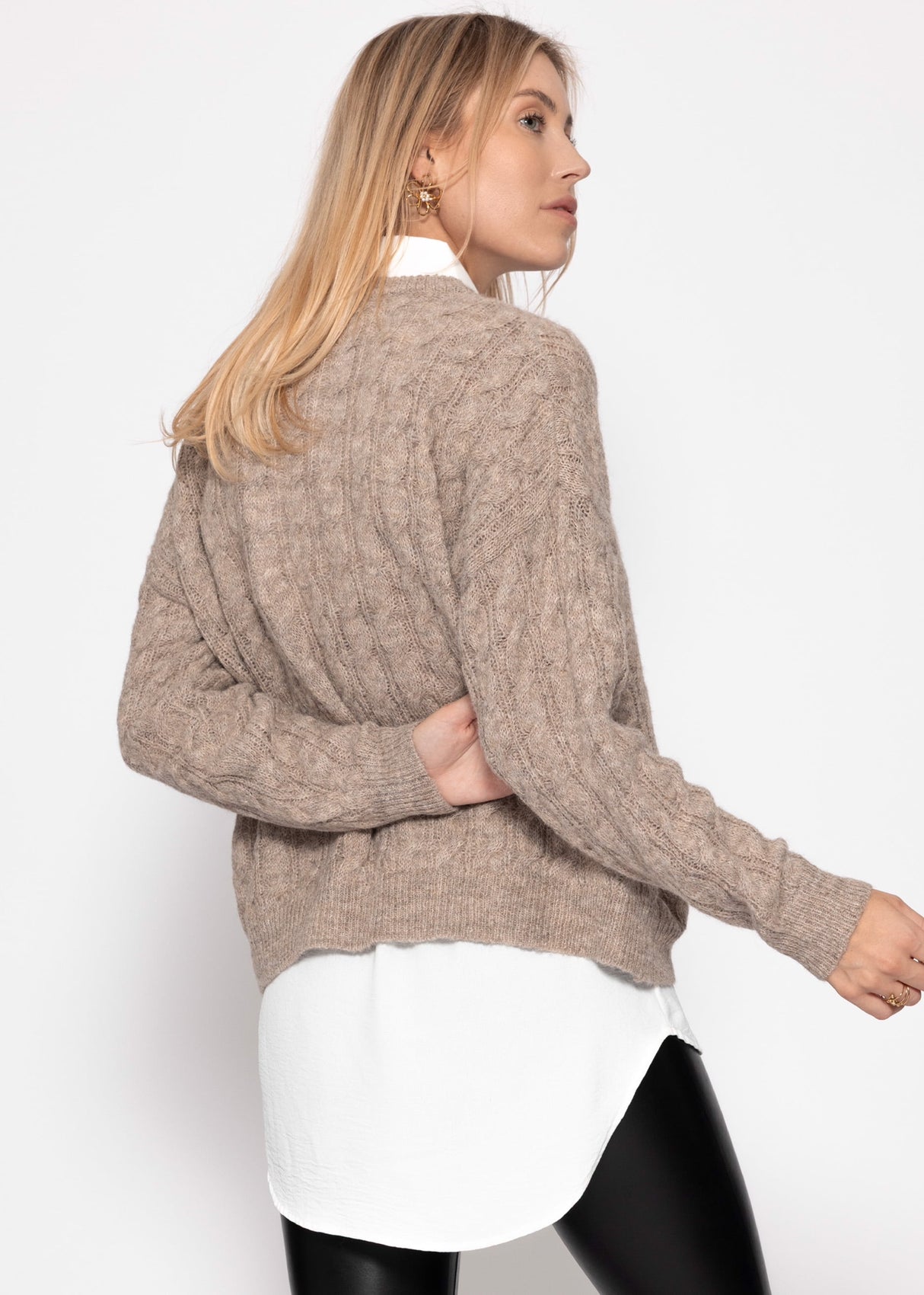 Pullover mit Zopfmuster - taupe