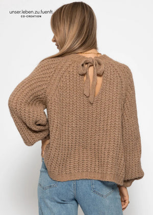 Chunky knit sweater with bow detail - brown