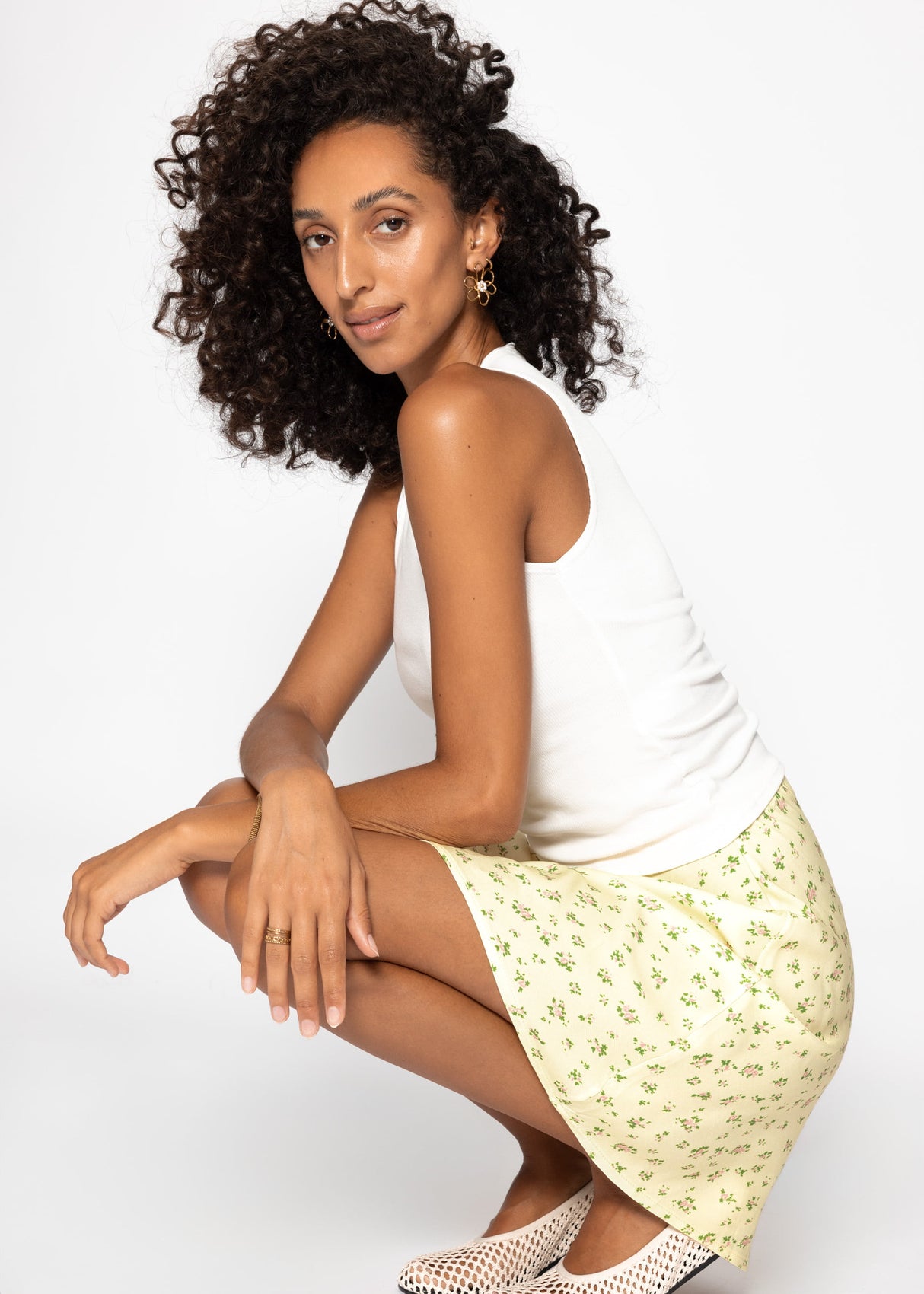Rock with a floral print - butter yellow