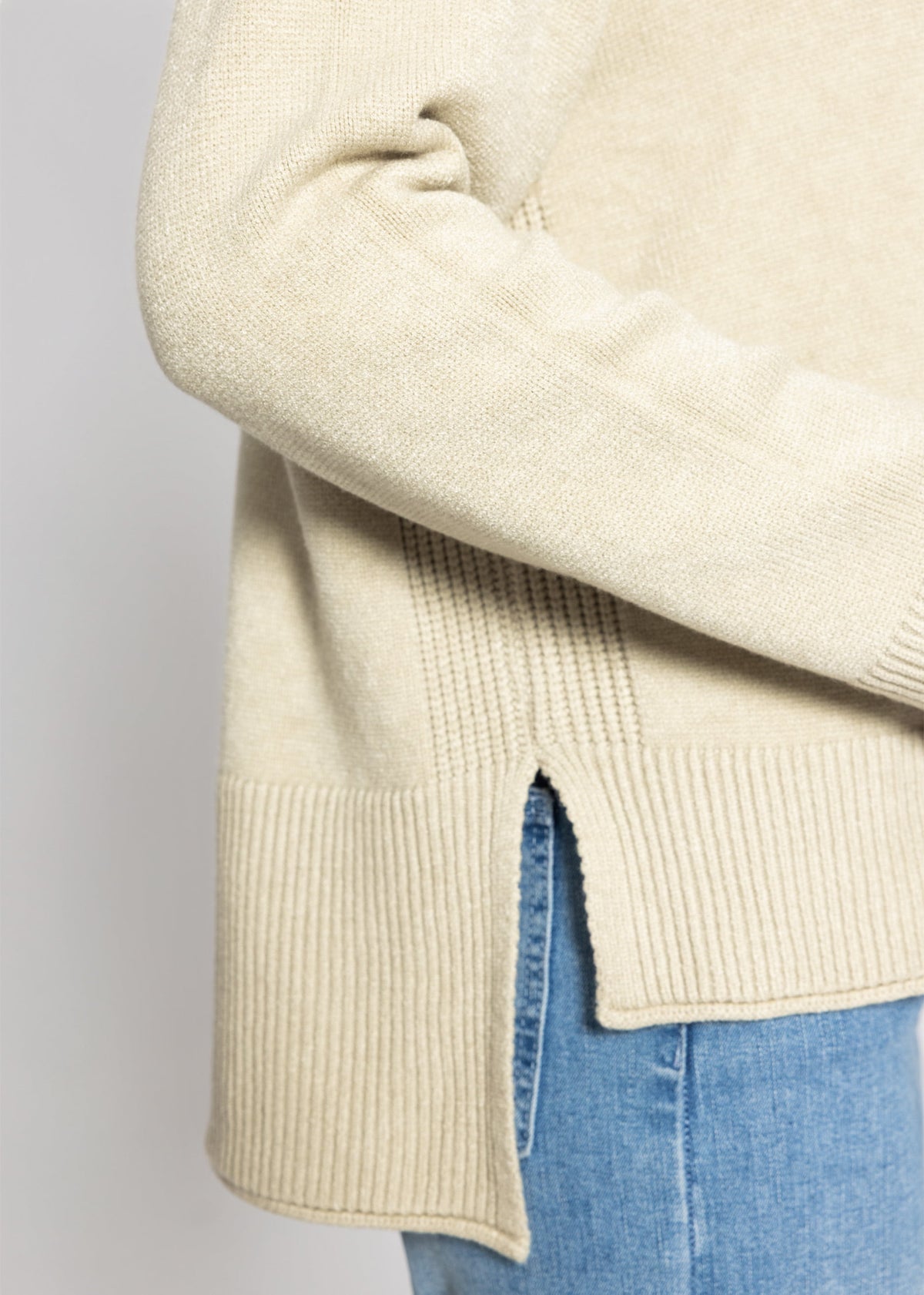 Rollkragenpullover mit Ziernaht - taupe