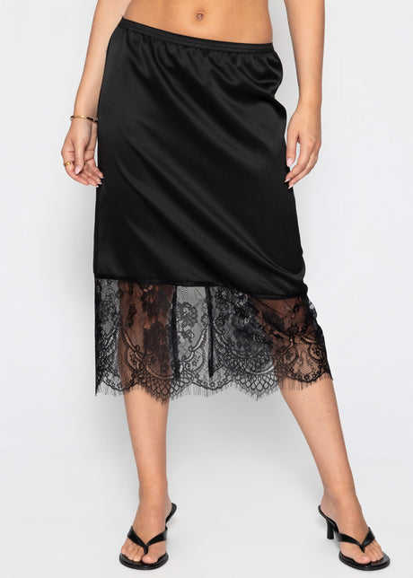 Satinrock mit Spitzensaum - schwarz von SASSYCLASSY