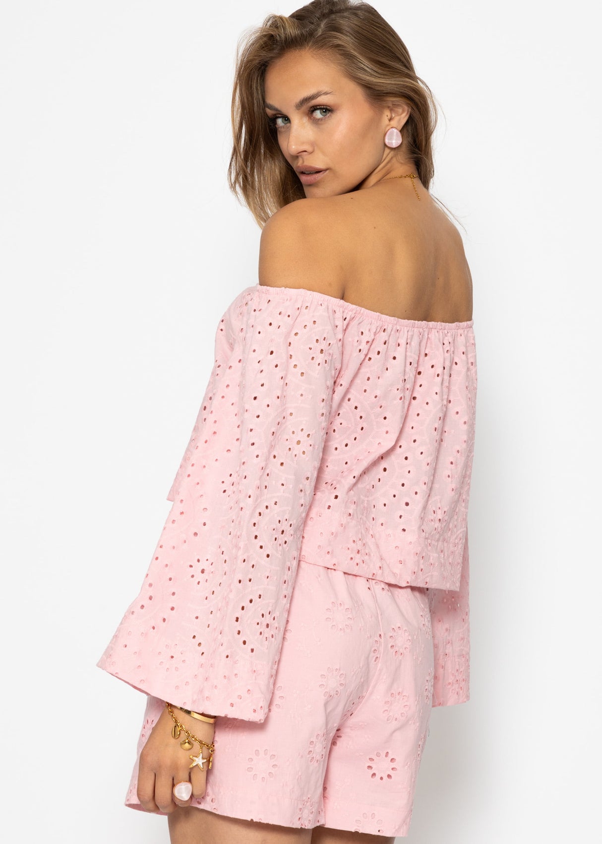 Schulterfreies Langarm Top mit Lochstickerei - rosa