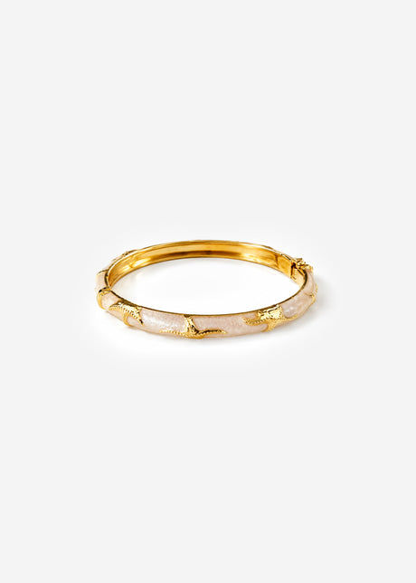 Armreif Seestern mit Perlmutt Optik - gold-weiß by SASSYCLASSY