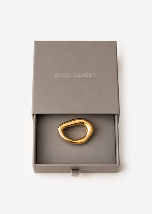 Statement Brosche in minimalistischem Design - gold