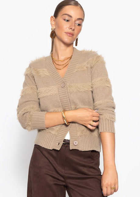 Strickjacke mit flauschigen Streifen - taupe - SASSYCLASSY
