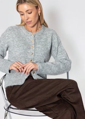 Strickjacke mit Herzknöpfen - grau