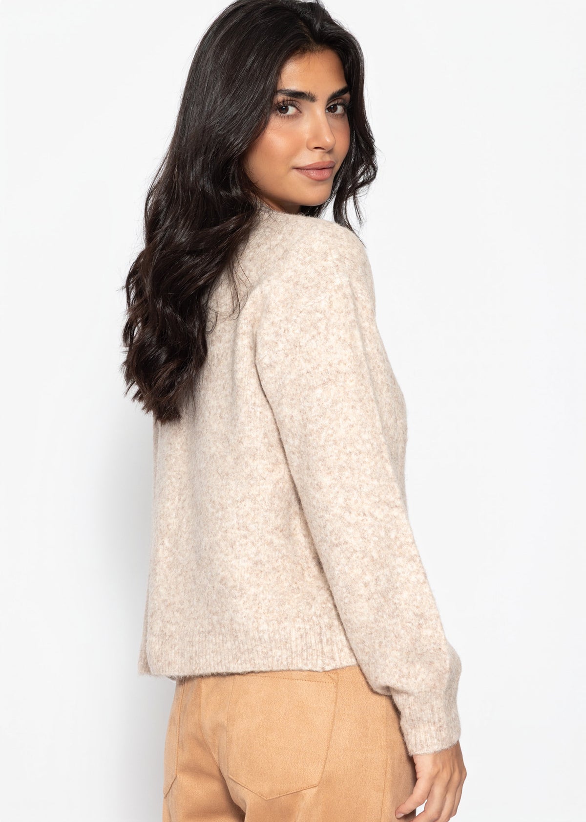 Strickjacke mit Knebelverschluss - beige