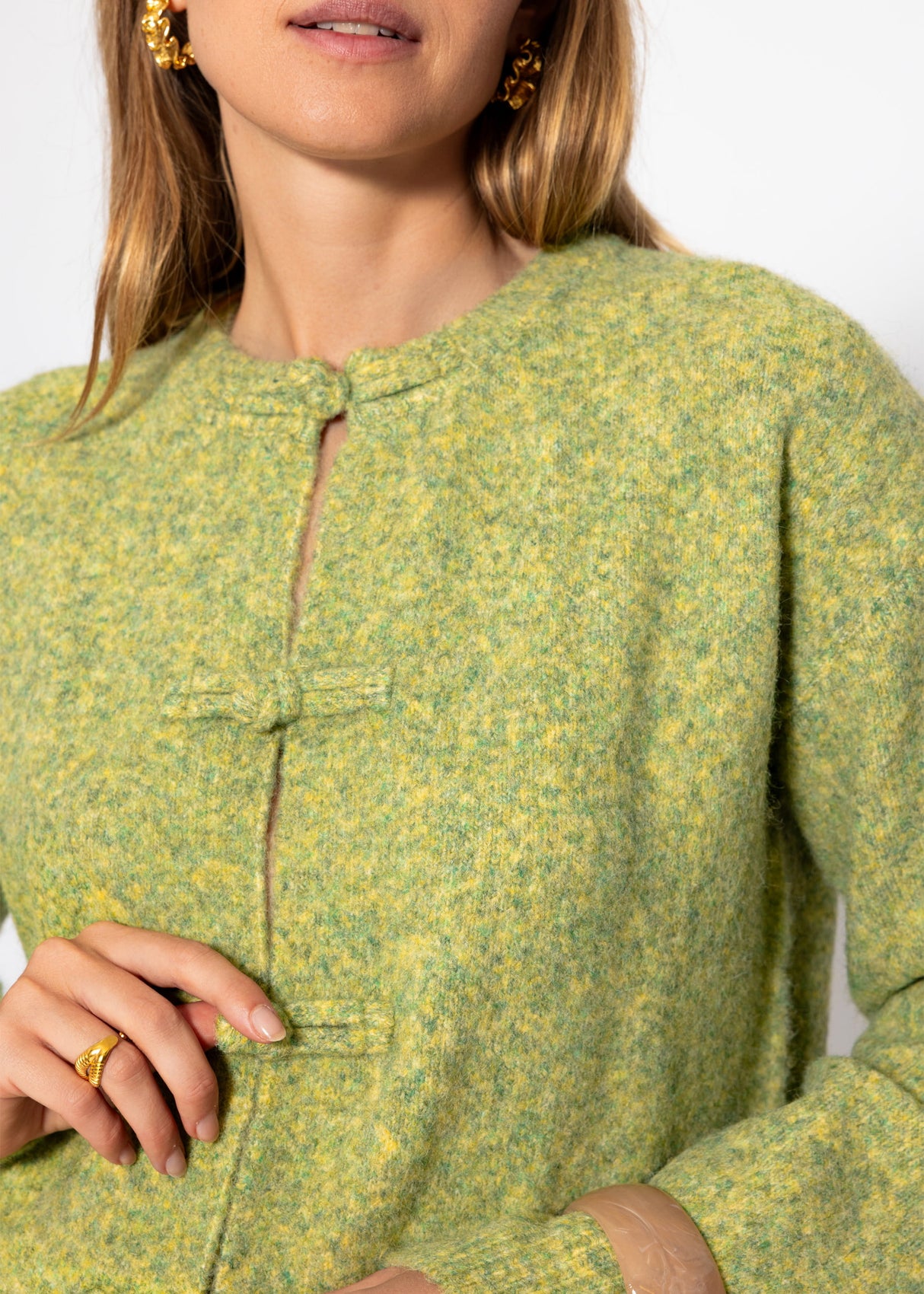 Strickjacke mit Knebelverschluss - grün
