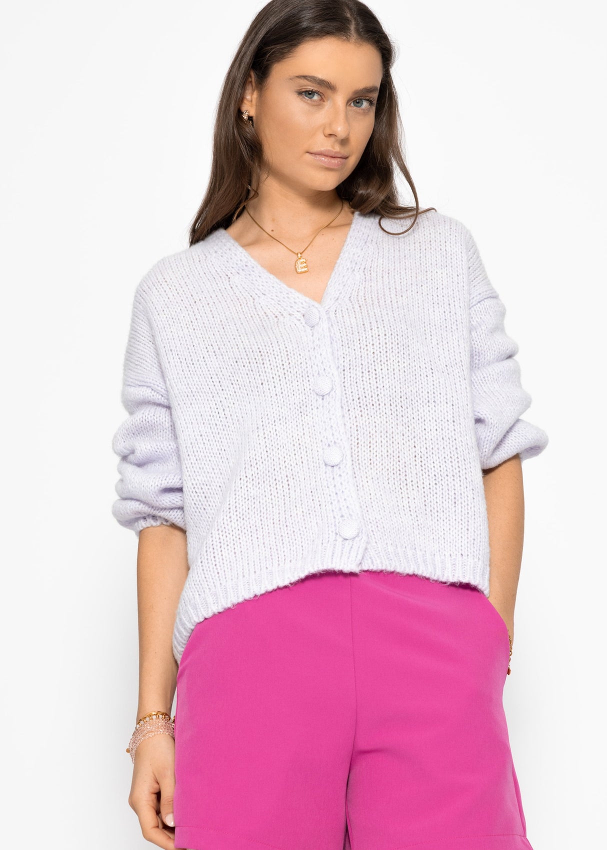 Strickjacke mit V-Ausschnitt - flieder