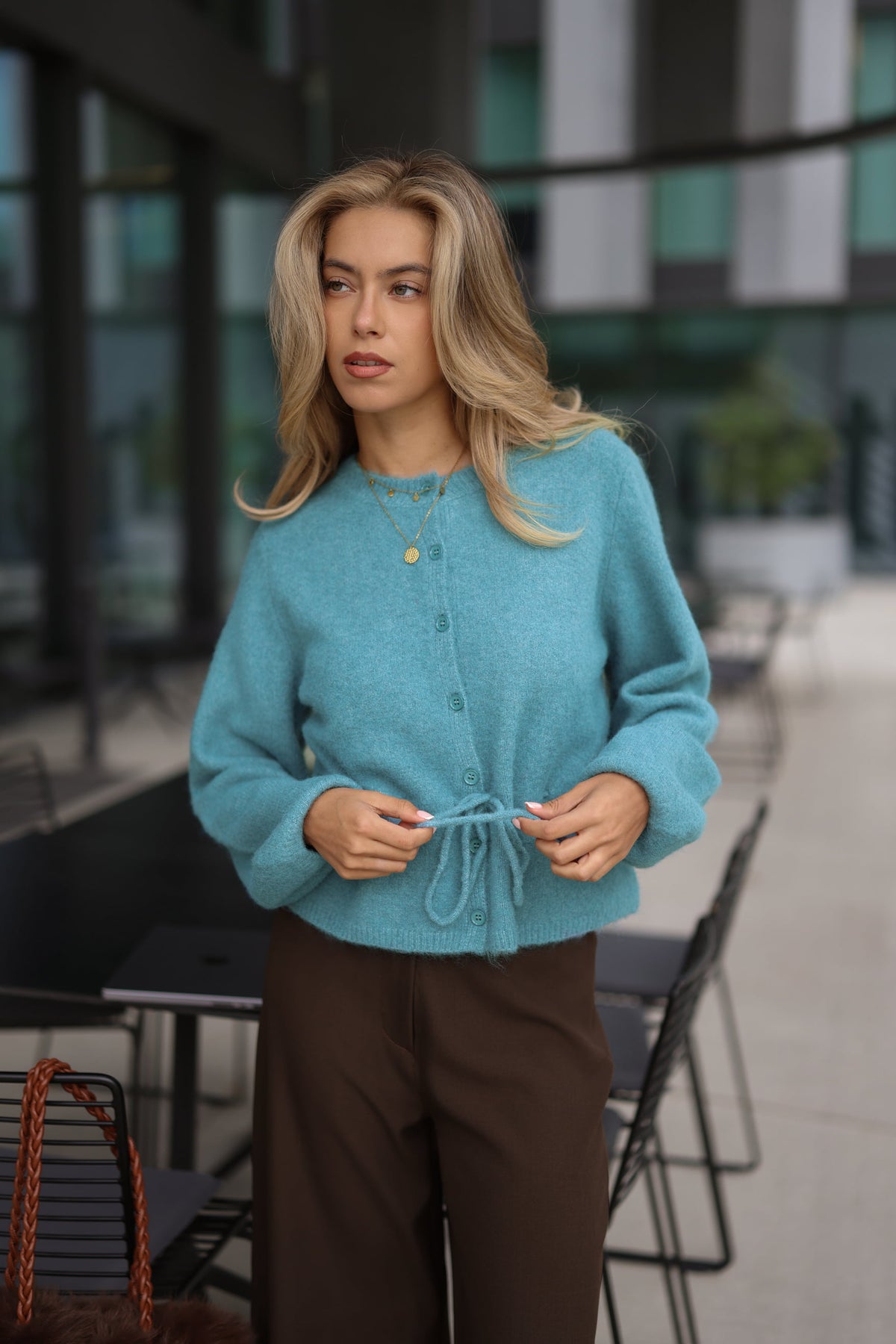 Strickjacke mit verstellbarem Kordelzug - petrol