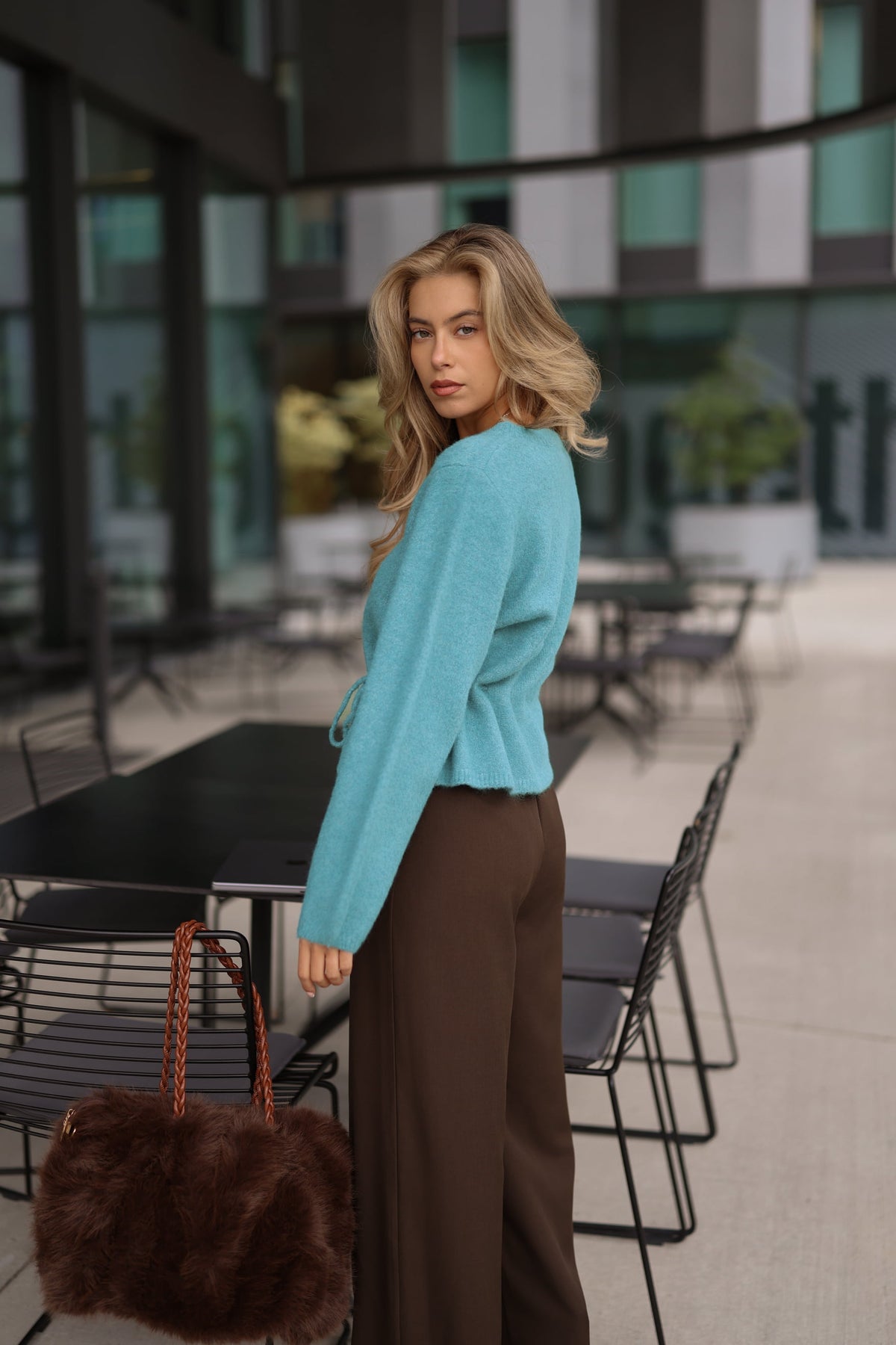 Strickjacke mit verstellbarem Kordelzug - petrol