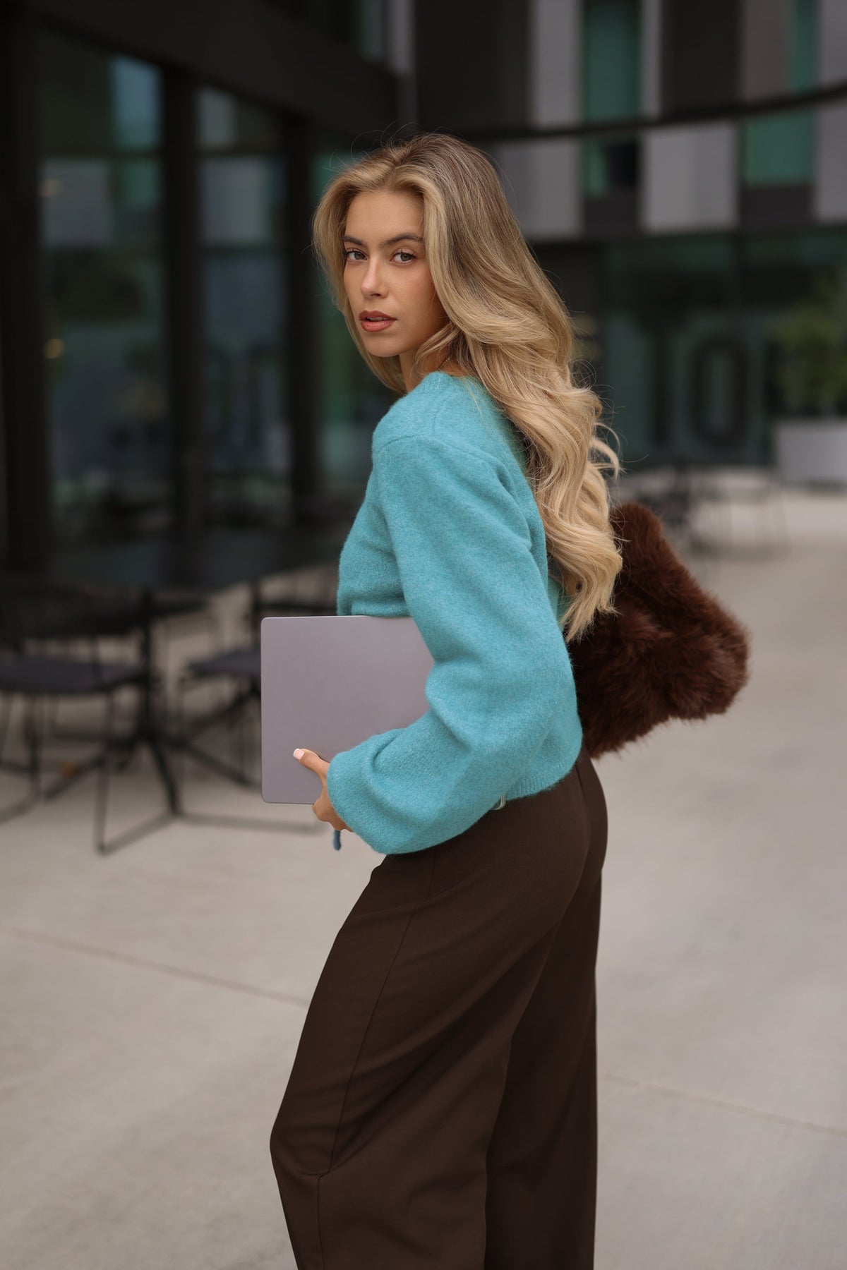 Strickjacke mit verstellbarem Kordelzug - petrol