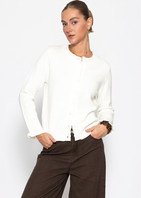 Strickjacke mit Volants - offwhite by SASSYCLASSY