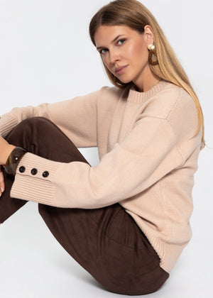 Strickpullover mit Knopfdetail - beige