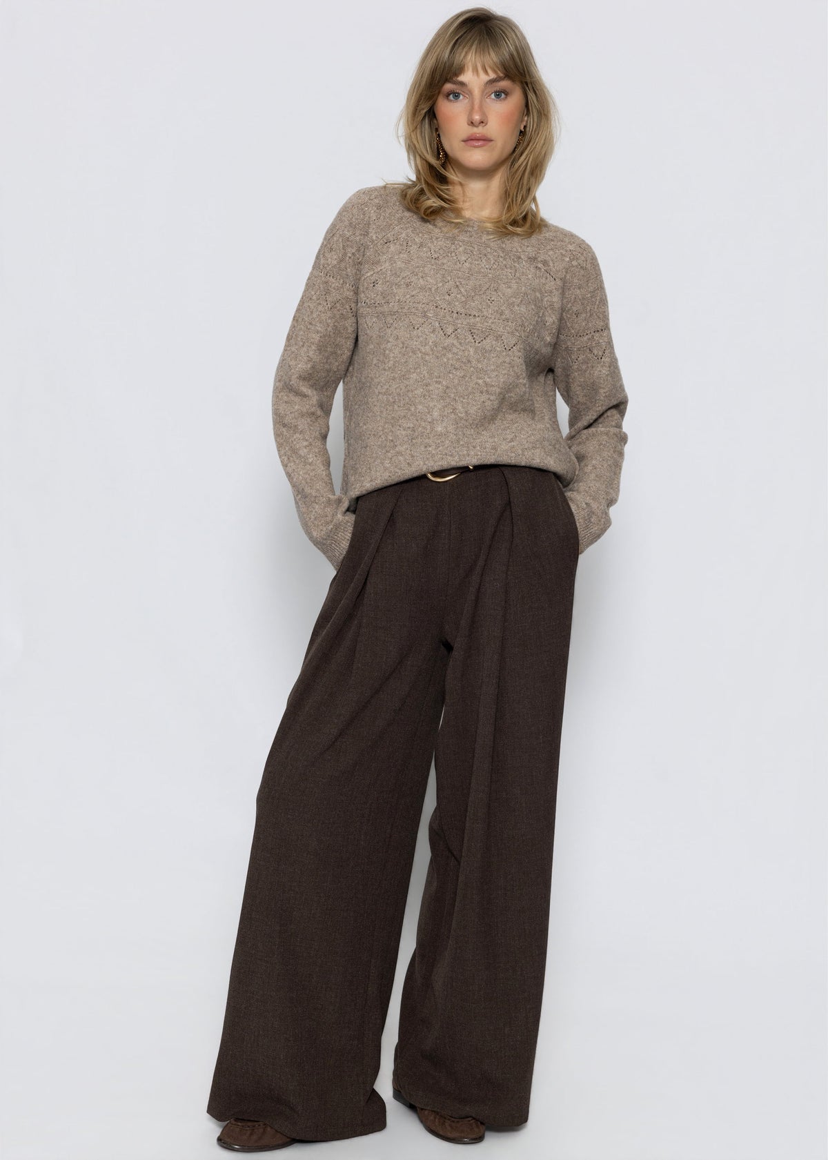 Strickpullover mit feinem Ajour-Norwegermuster- taupe