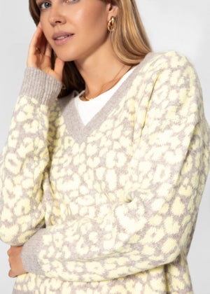 Strickpullover mit Leopardenmuster - beige-gelb