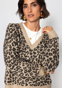Knit jumper with leopard print - brown-taupe