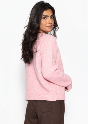 Knitted jumper with cable knit pattern - pink
