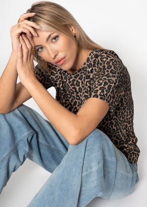 T-shirt with leopard print - brown