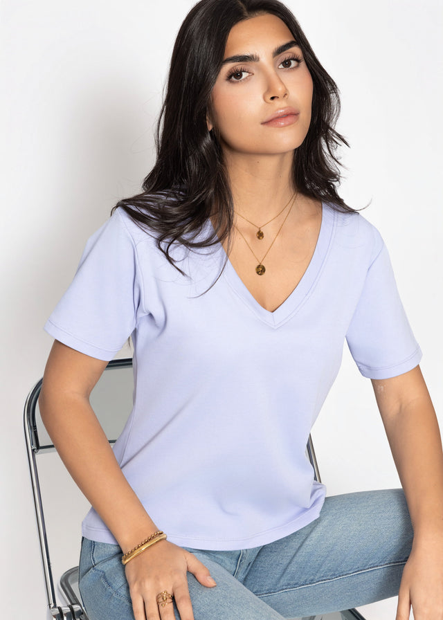 V-neck T-shirt - lilac