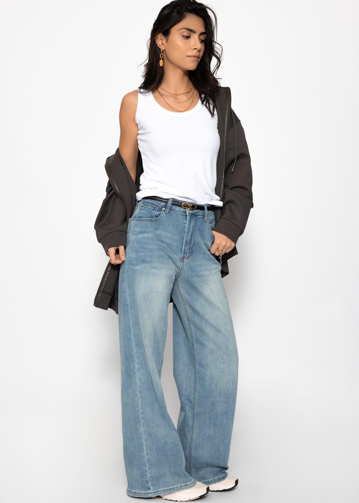 Tank Top mit Ausschnitt - weiß