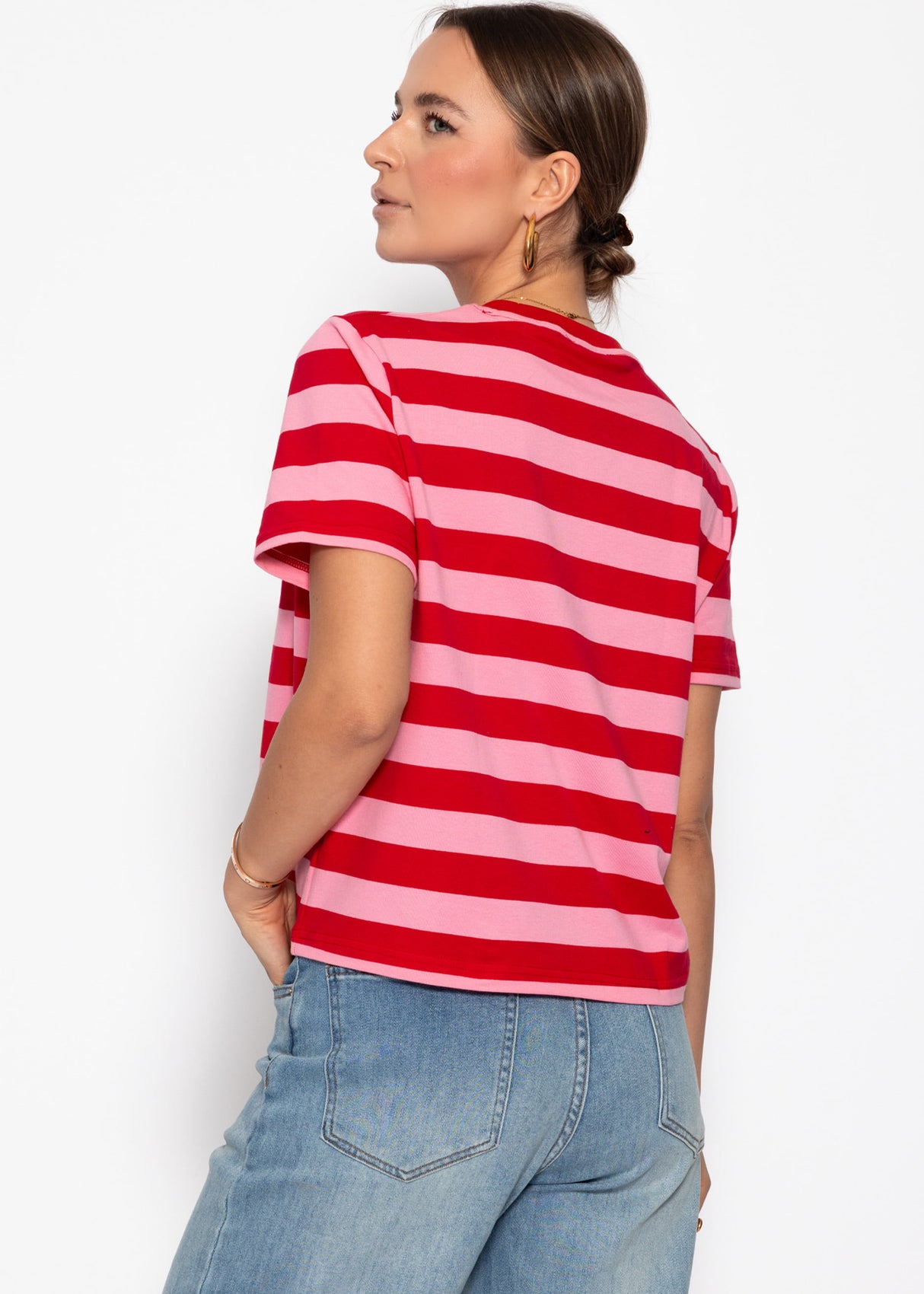 T-shirt with block stripes - red and pink