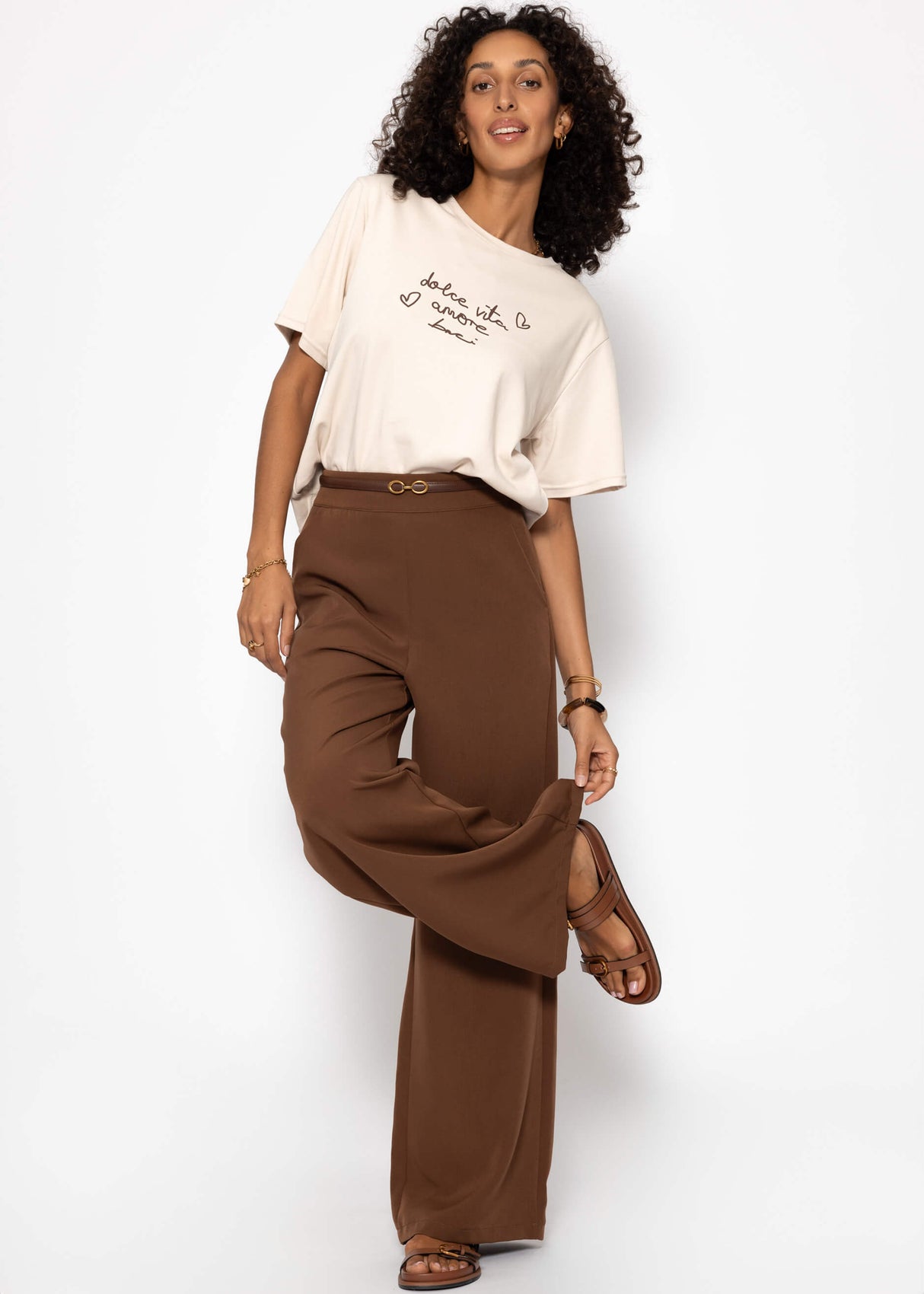 T-Shirt mit DOLCE VITA AMORE BACI Print - beige