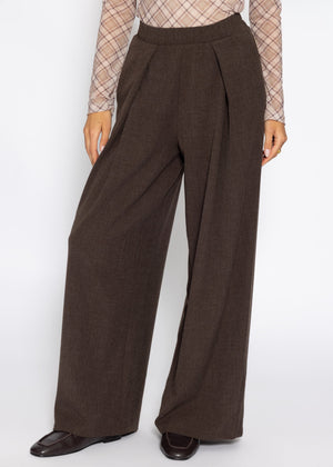 Weit geschnittene Schlupfhose mit Faltendetail - braun