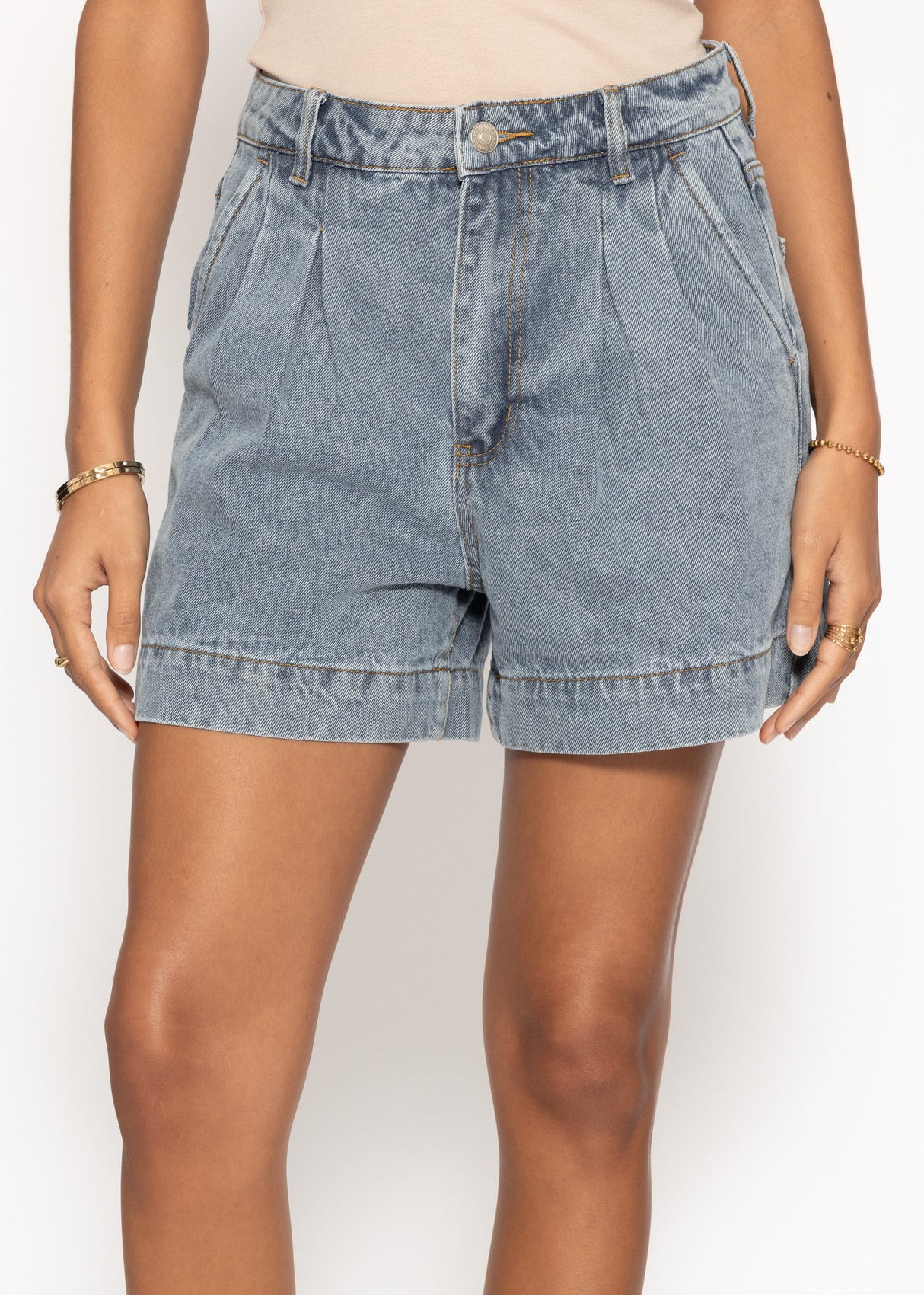 Weite High Waist Jeans Shorts - hellblau